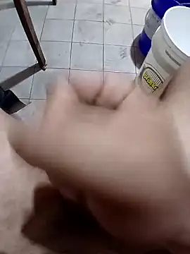 Snapshot of Alva14cm chatting on January 2025 08:18:01 PM Alva14cm online show from January 2025 08:18:01 PM