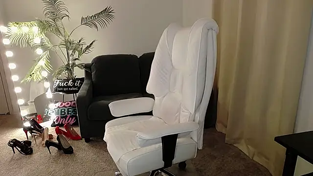 YourMarthaMayer online show from January 2025 06:46:01 PM