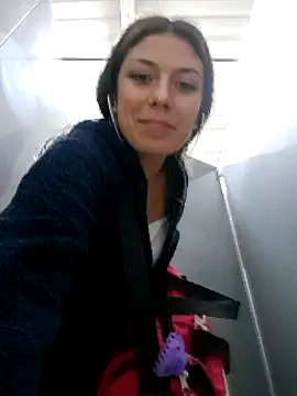 Snapshot of Sweel_Leyva18 chatting on December 2024 12:32:02 AM Sweel Leyva18 online show from December 2024 12:32:02 AM