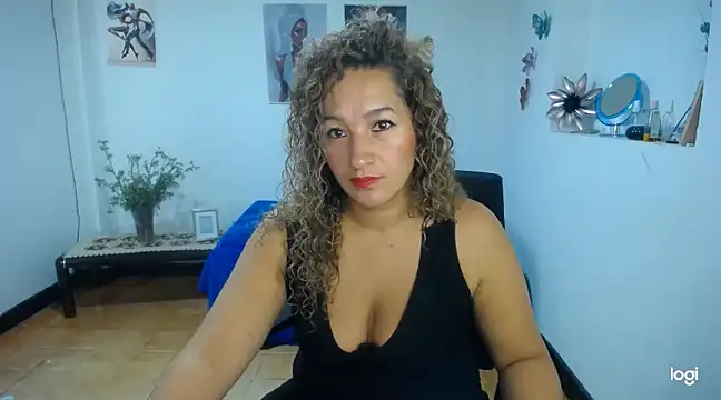Snapshot of mature_tammyjones chatting on December 2024 01:00:01 PM mature tammyjones online show from December 2024 01:00:01 PM