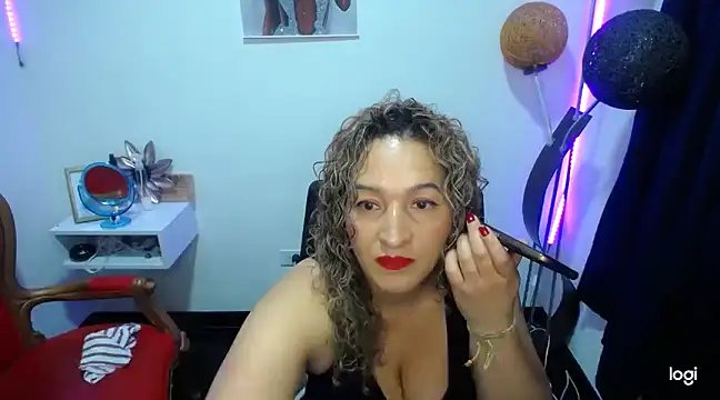 Snapshot of mature_tammyjones chatting on March 2025 12:46:01 PM mature tammyjones online show from March 2025 12:46:01 PM