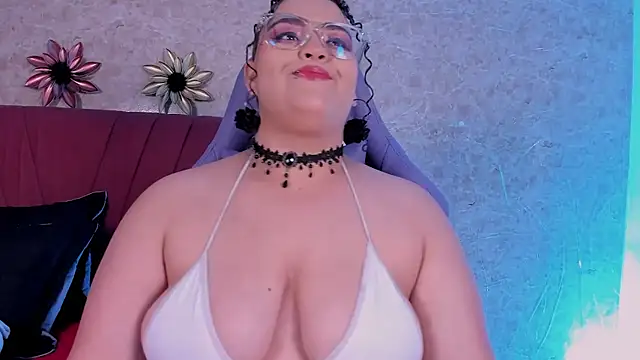 juli 2tyes online show from January 2026 02:37:01 AM