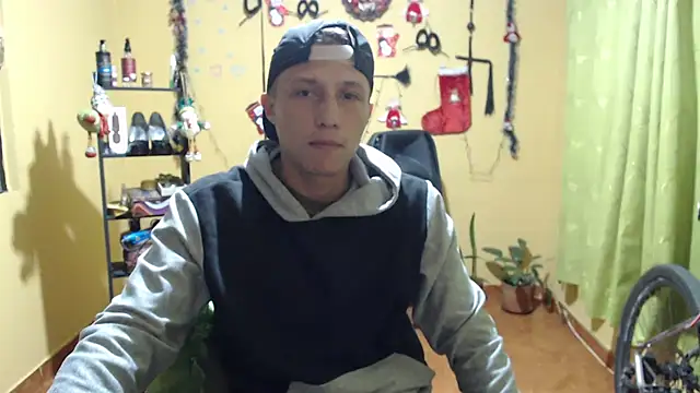 Snapshot of smith_lechosoxxx chatting on December 2025 02:32:02 AM smith lechosoxxx online show from December 2025 02:32:02 AM