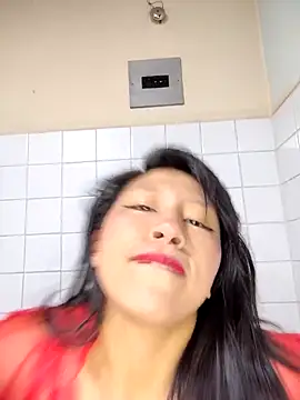 Snapshot of Giviper1 chatting on October 2025 02:39:02 AM Giviper1 online show from October 2025 02:39:02 AM