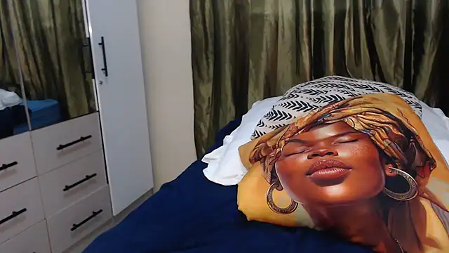 Foxybrownxx1 online show from November 2025 08:29:02 PM