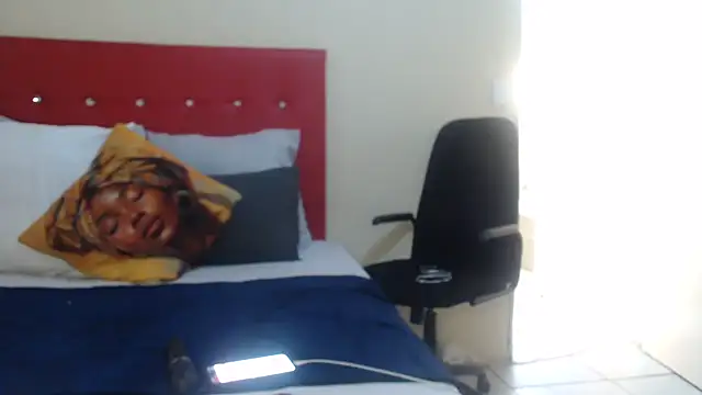 Foxybrownxx1 online show from December 2025 03:48:01 AM