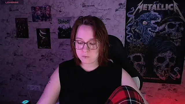 Rudy 02 online show from April 2026 06:57:02 PM