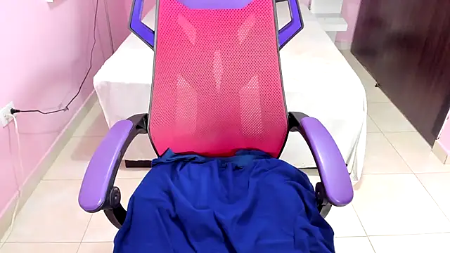 mommy whore slut online show from March 2025 11:56:01 AM