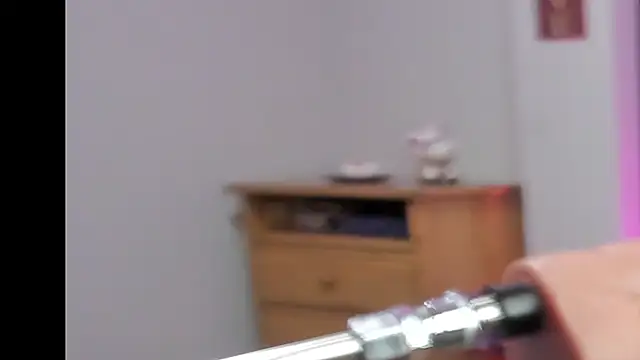 Snapshot of Sexy_cristall_ chatting on October 2025 10:40:01 PM Sexy cristall online show from October 2025 10:40:01 PM