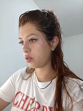 nix white online show from February 2025 12:38:02 AM