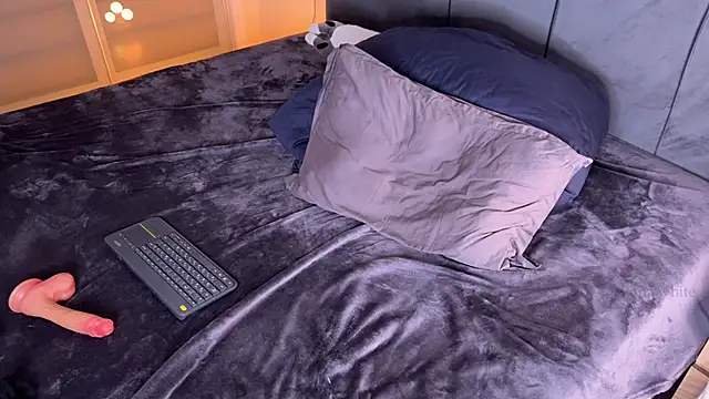 mirai meeow online show from January 2026 07:11:01 PM