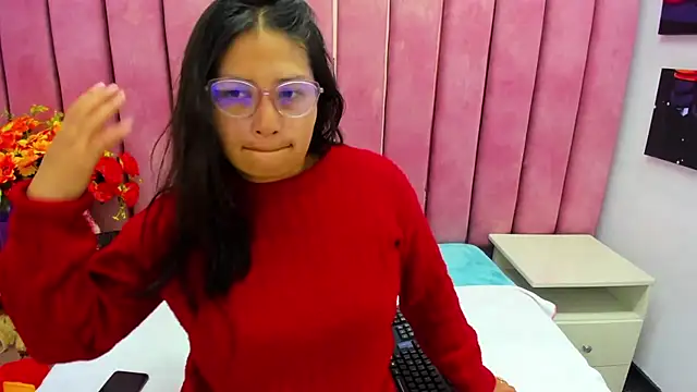 Miaa Smiith  online show from September 2025 02:46:02 AM