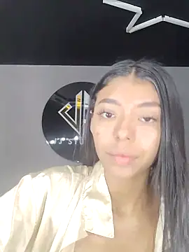 Snapshot of Any_Petitte chatting on February 2025 11:23:02 AM Any Petitte online show from February 2025 11:23:02 AM