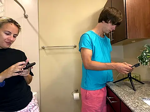 Snapshot of girlfriendmissy chatting on September 2025 04:08:02 PM girlfriendmissy online show from September 2025 04:08:02 PM