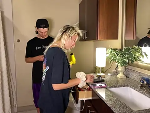 Snapshot of girlfriendmissy chatting on March 2026 01:57:01 AM girlfriendmissy online show from March 2026 01:57:01 AM