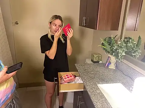 Snapshot of girlfriendmissy chatting on March 2026 03:56:01 PM girlfriendmissy online show from March 2026 03:56:01 PM