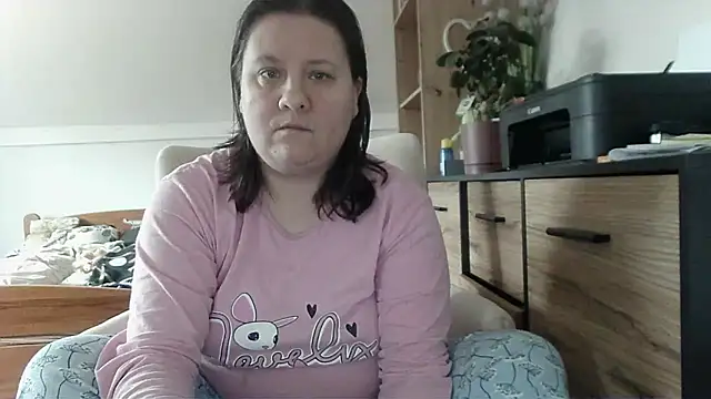 Snapshot of ReifeVenna chatting on November 2025 08:11:02 AM ReifeVenna online show from November 2025 08:11:02 AM