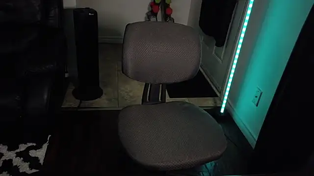 Thekodyy online show from November 2025 01:15:02 AM