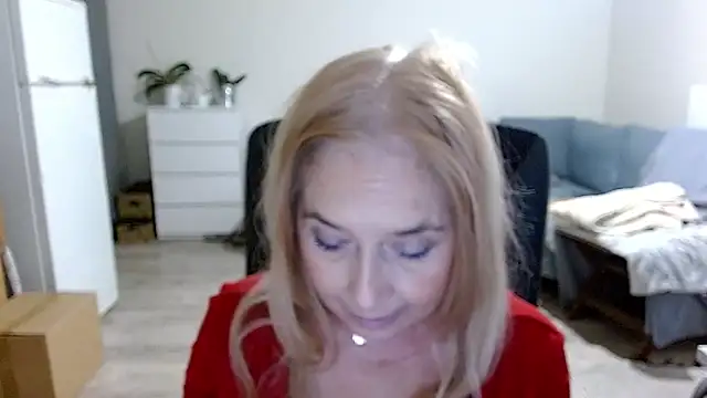 Snapshot of sofia_xkiss chatting on December 2024 10:55:01 AM sofia xkiss online show from December 2024 10:55:01 AM
