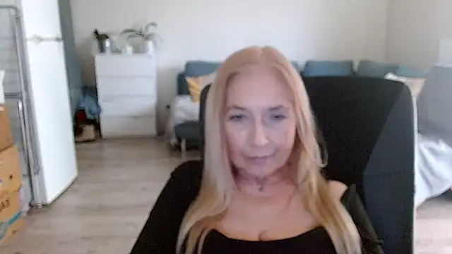 Snapshot of sofia_xkiss chatting on January 2025 10:54:01 AM sofia xkiss online show from January 2025 10:54:01 AM