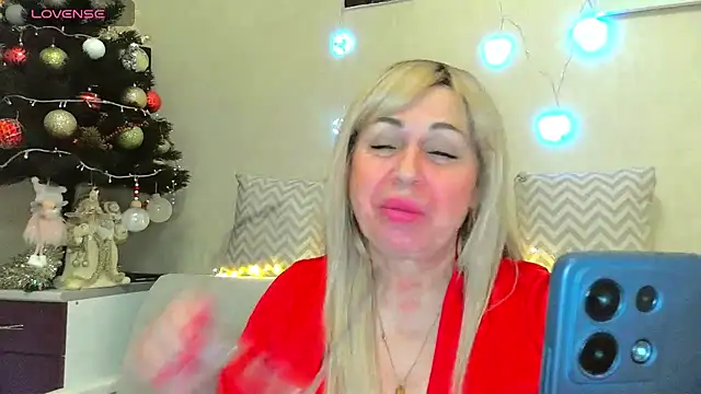 SusieNoreen online show from January 2025 01:12:02 AM