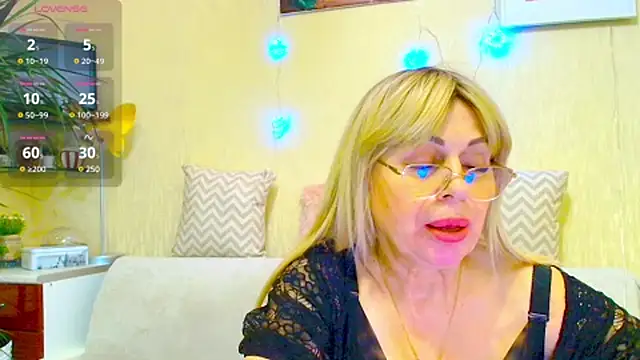 SusieNoreen online show from February 2025 04:07:02 AM