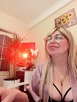SusieNoreen online show from March 2025 01:22:01 AM