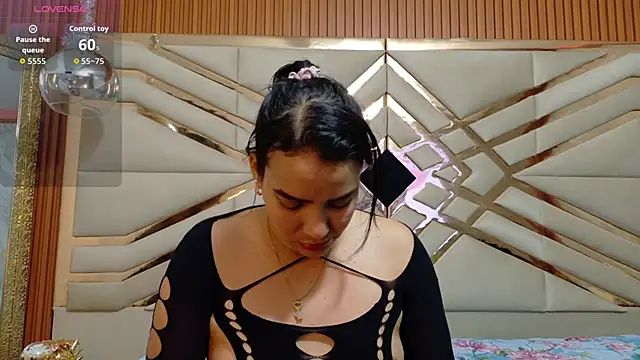 Sluttyandmature online show from March 2026 12:19:01 PM