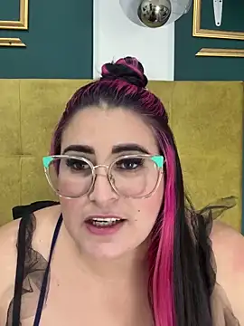 Snapshot of BellaPeers_ chatting on January 2025 03:55:02 PM BellaPeers online show from January 2025 03:55:02 PM