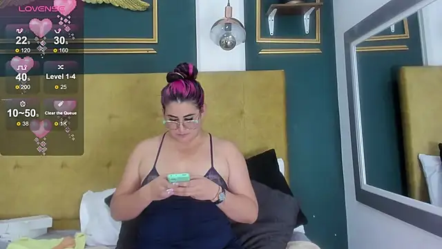 Snapshot of BellaPeers_ chatting on January 2025 11:47:02 AM BellaPeers online show from January 2025 11:47:02 AM