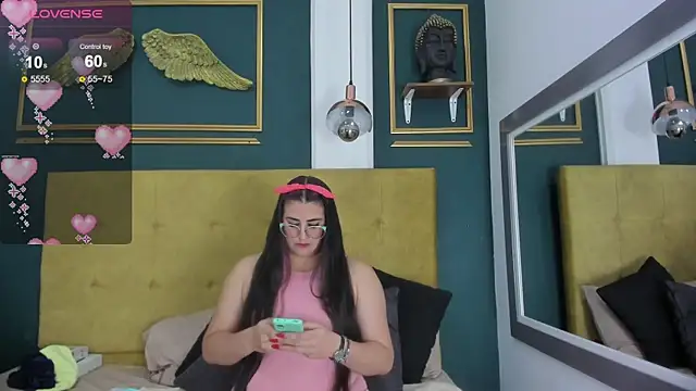 Snapshot of BellaPeers_ chatting on January 2025 03:04:01 PM BellaPeers online show from January 2025 03:04:01 PM