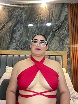 Snapshot of BellaPeers_ chatting on February 2025 03:00:01 PM BellaPeers online show from February 2025 03:00:01 PM