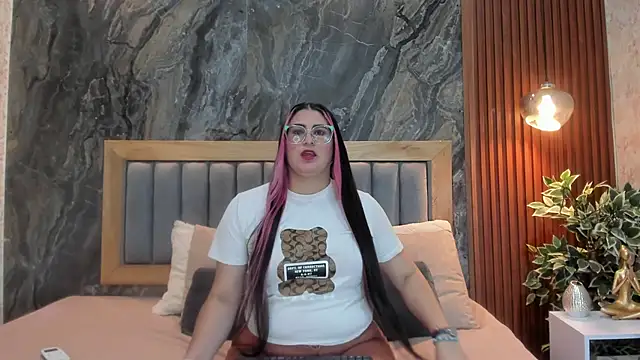 Snapshot of BellaPeers_ chatting on February 2025 11:43:02 AM BellaPeers online show from February 2025 11:43:02 AM