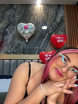 Snapshot of BellaPeers_ chatting on February 2025 03:06:01 PM BellaPeers online show from February 2025 03:06:01 PM