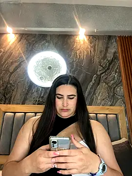 Snapshot of BellaPeers_ chatting on October 2025 12:09:02 PM BellaPeers online show from October 2025 12:09:02 PM