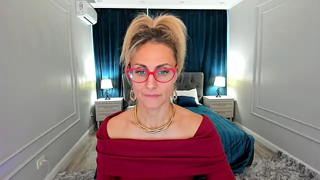 MuseOfStage online show from December 2025 11:26:02 AM