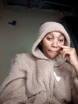 Snapshot of Shria107 chatting on October 2025 10:10:01 PM Shria107 online show from October 2025 10:10:01 PM