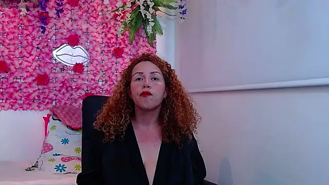 Snapshot of BLONDE_SEXYHOT chatting on January 2025 03:26:01 AM BLONDE SEXYHOT online show from January 2025 03:26:01 AM
