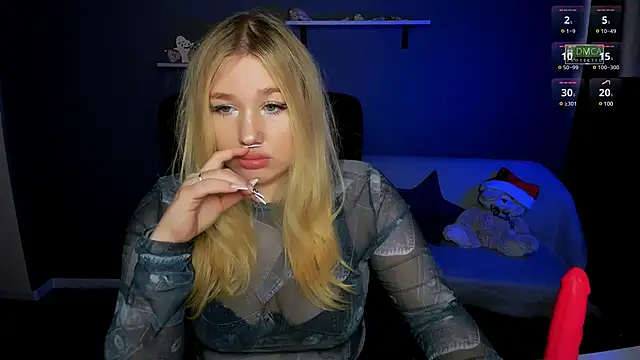 juli kisss online show from February 2025 12:37:01 PM