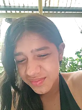 Snapshot of Little_Pau_Dirty chatting on December 2025 12:12:01 PM Little Pau Dirty online show from December 2025 12:12:01 PM