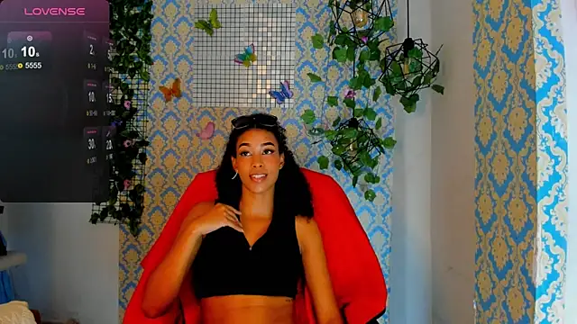 Snapshot of sasha_fox00 chatting on January 2025 09:20:01 PM sasha fox00 online show from January 2025 09:20:01 PM