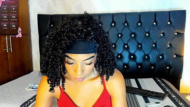 Snapshot of sasha_fox00 chatting on January 2025 10:41:02 PM sasha fox00 online show from January 2025 10:41:02 PM