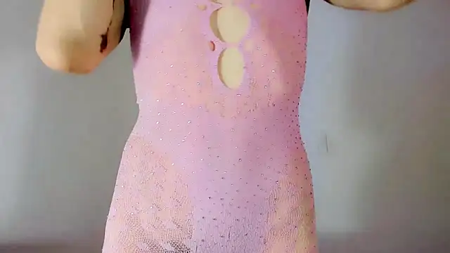 TatiGil online show from October 2025 07:31:01 PM