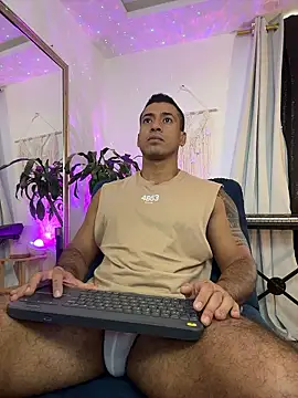 aaroncolombia online show from January 2026 11:58:01 AM