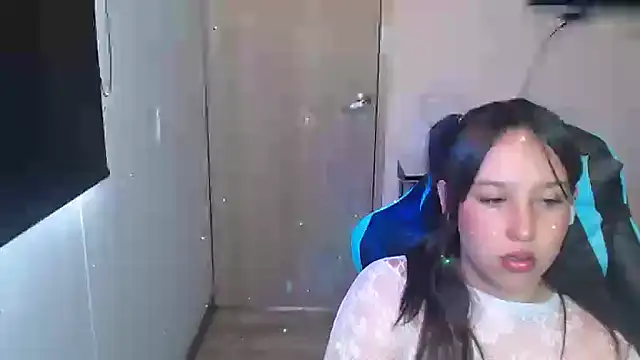 Snapshot of Skarlet_Adams28 chatting on March 2026 06:58:02 PM Skarlet Adams28 online show from March 2026 06:58:02 PM