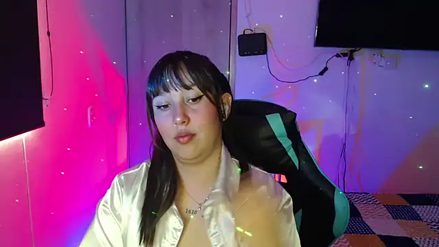 Snapshot of Skarlet_Adams28 chatting on April 2026 07:25:01 PM Skarlet Adams28 online show from April 2026 07:25:01 PM