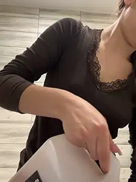 CharleneWoods online show from January 2025 05:00:01 AM