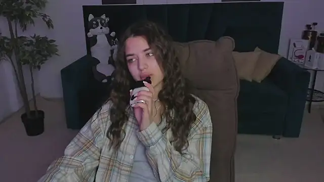 CharleneWoods online show from March 2025 04:21:01 AM