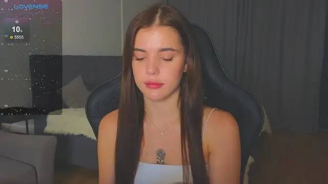 adrianawow1 online show from September 2025 11:08:01 PM