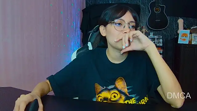 Drea Foox online show from October 2025 02:53:01 AM